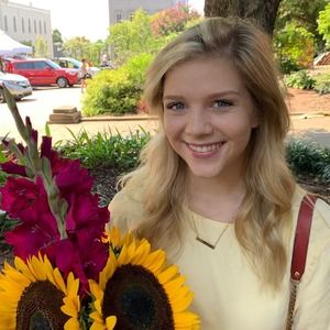 Meet your Posher, Julianne